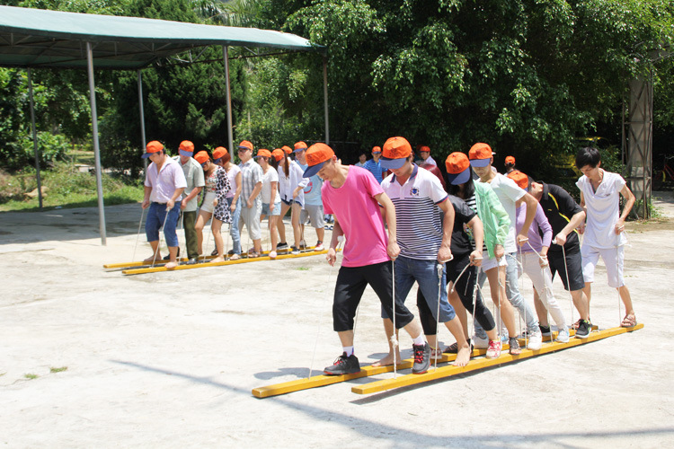 2015年公司拓展一日游 2015年公司拓展一日游
